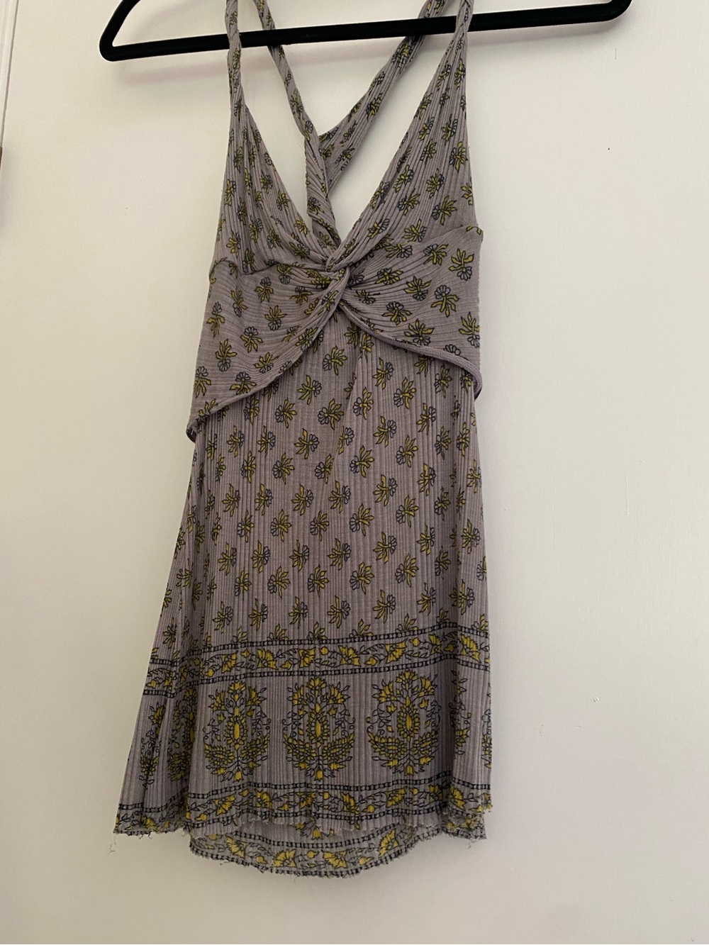 Free People Gray Floral Knot-Front Tank with Twist Back